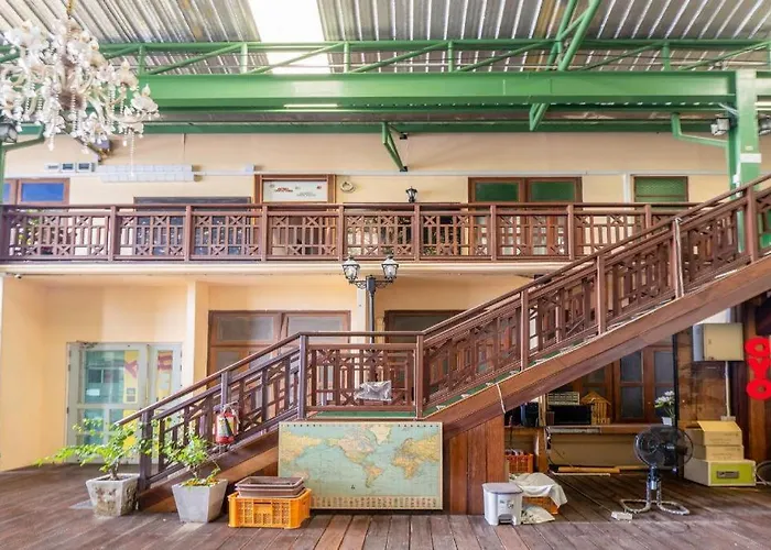Art Hotel Sanamchai Bangkok